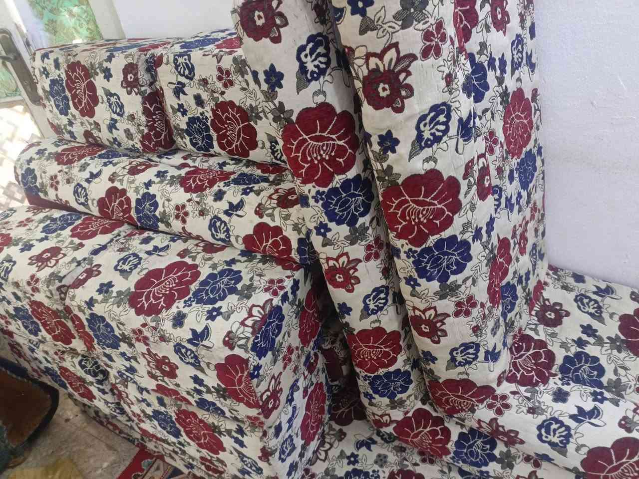 ١/ ديوان جلسة عربية ربل ضغط(6 دواشك يعني 12 متر)كامل نضيف كلش ما بي لا شك ولا حرك ...
٢/ جرباية حديد نفرين تفصخ شد وفتح كلش نضيفة الاسعار مناسبة اتصلوا بلرقم ***********
