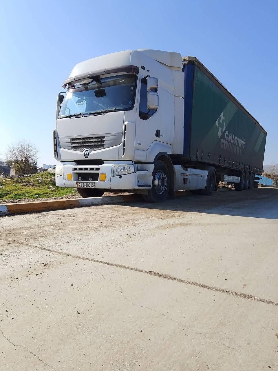 ڕینۆ فول فول مواسەفات ڕیتایدەر سپایدەر سپلێت سەلاجە بۆیلەر  دەبڵ مەنامی حجم 450 سەنەوی بەسەرچوە   ***********    ***********
