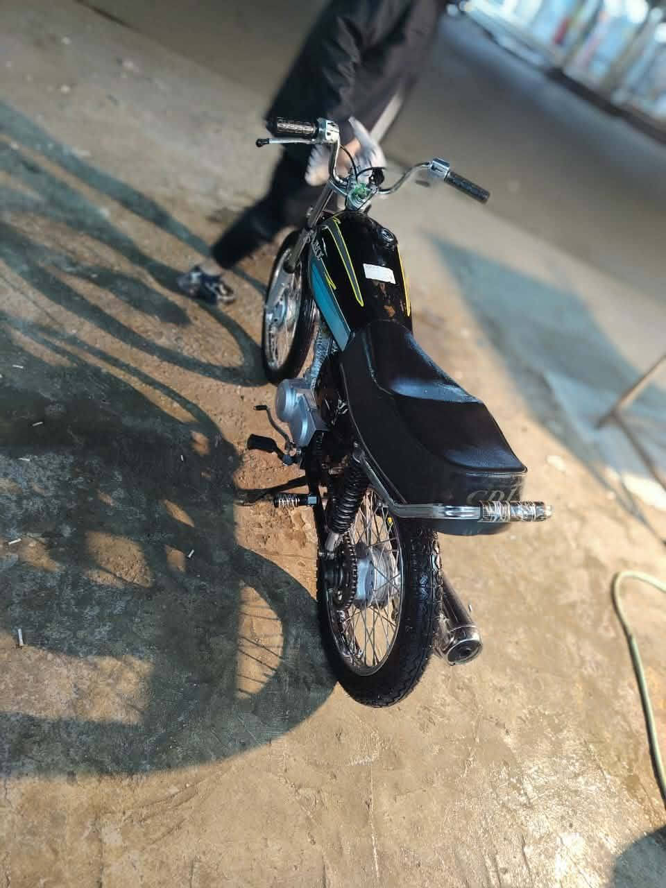 سلام عليكم دراجه كلك للبيع لمكان ناصريه مركز الإسكان الصناعي لسعر ٦٥٠وبيه مجال لشراي يتصل ع رقم ***********
