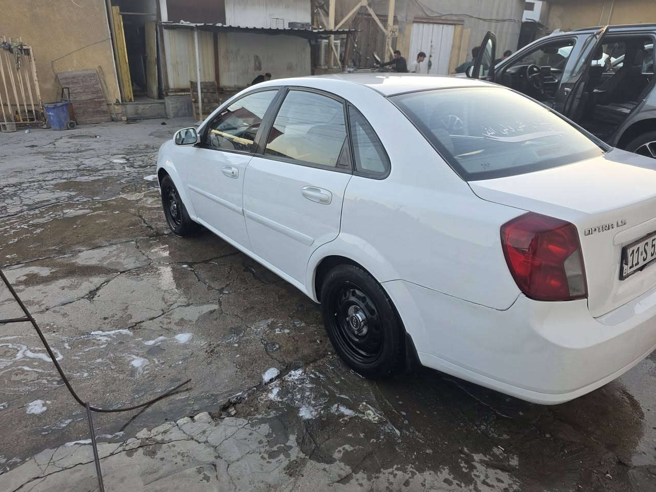 السلام عليكم اوبترا موديل ١٢ رقم بغداد الجديد السيارة مواصفات عادية معروفة السيارة بيهة صبغ جاملغ وبنيد ودواير مال جاملغات الخلفية ورايدهة ٧٩ وبيهة مجال وموجودة بغداد الجديدة ورقمي ***********
