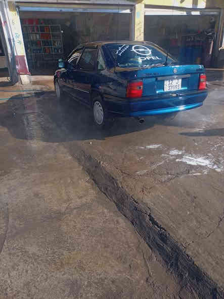 فكترا للبيع 92الموديل حجم 18 سيارة حلوة وكاعدة ونظيفة سيارة كابون بيها رقم انكليزي بأسمي اني شرعي تحويل او وكالة بيها معجون جاملغات الخلفية بيها معجون محرك بداية رخاوة شرط ما ينقص سيارة مكصوصة  السعر 38 وبيها مجال
العنوان  موصل قرية اغزيل 
رقم الهاتف ***********
