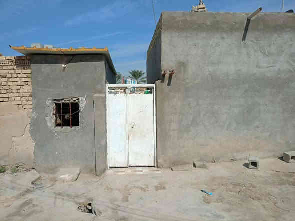 سلام عليكم بيت للبيع
منطقه المخيم خلف مستوصف البدعه.بيت طابو صرف المساحه 300م يتكون البيت من
غرفتين +استقبال +مطبخ +صحيات
يرهم مراوس
السعر 55بيه مجال
***********
