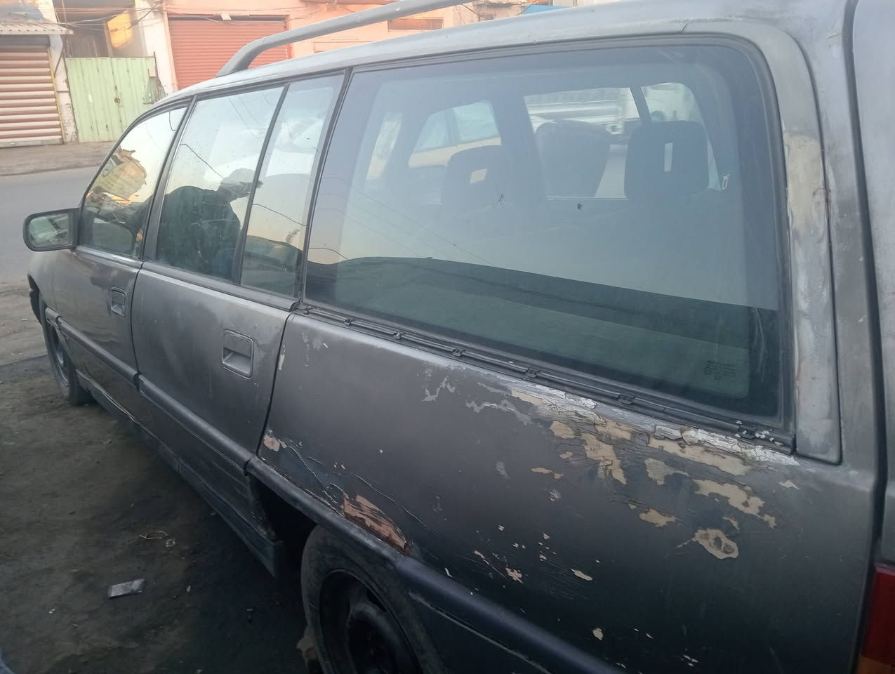 سلام عليكم
اوميكا ستيشن 
3.0 شغاله وتمشي 
نقص كهربائيات كير 
ب16 بيه مجال 
بغداد شيخ عمر 
***********
