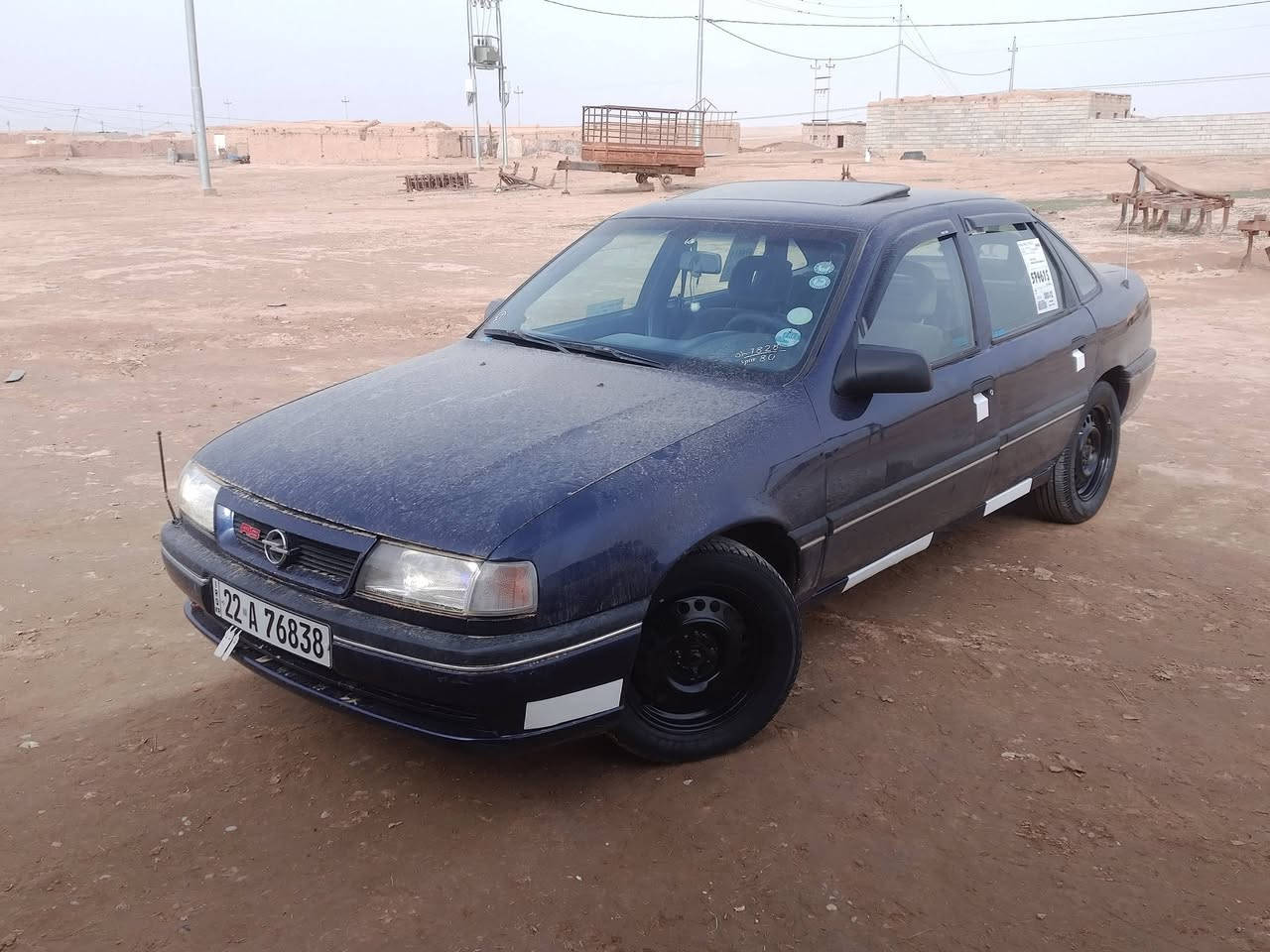 سيارة للبيع موديل 1991محدثه 1995محرك2020بل شرط كير ومحرك نضيفه وحلوه وبيها دفتر بانزين سنويه انتهاء 2031سياره شرط التحويل مكاني حيل عسكري السعر 55////***********
