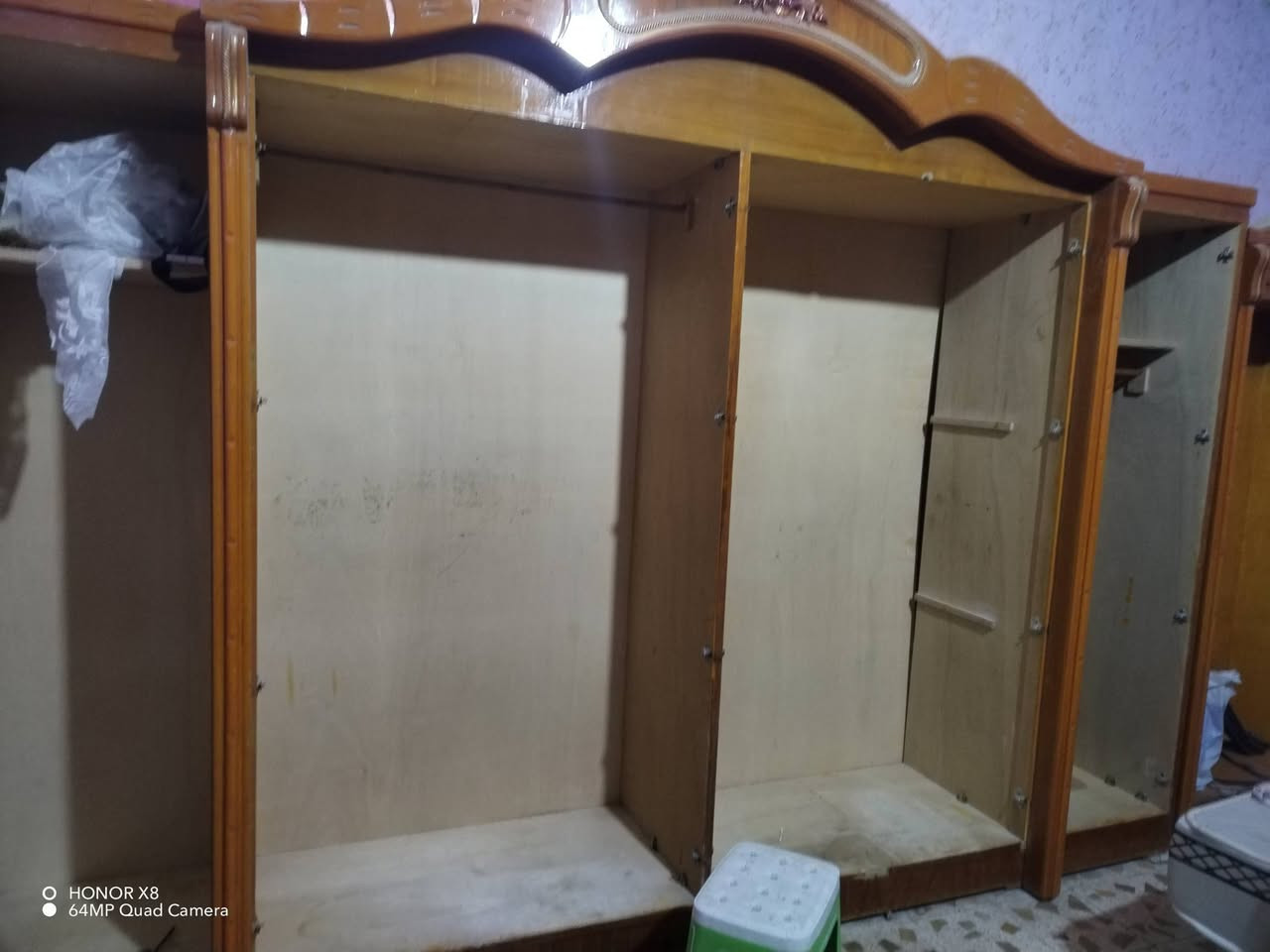 للبيع غرفه انجاره مالت الناصرية نضيفه عوزها فقط تلميع4خانات  مكاني الشطره رقم الهاتف ***********
