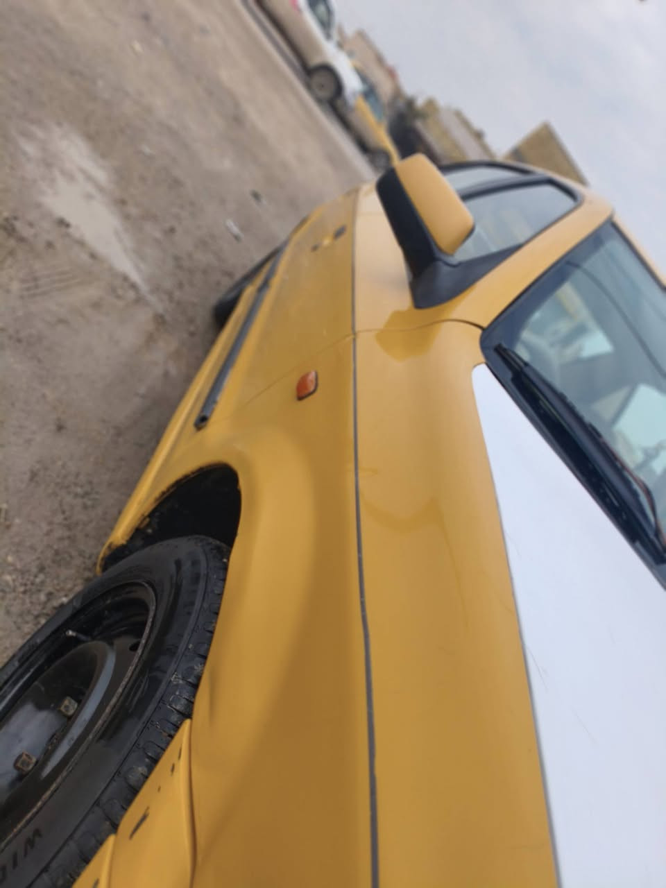 سمند ١١ رقم ذي قار انكليزي سنويته ال٣٠ مداورة ثاني يوم سياره جاهزه نقصه بس تبريد سعر ٢٨ وبيها مجال بسيط 
***********
