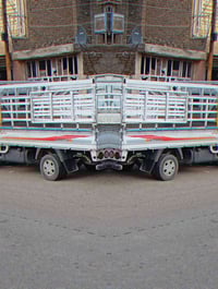 كيا حمل نقل اثاث بظاعه تحويلة بيت داخل الحسينيه أو بغداد أو خارج بغداد...