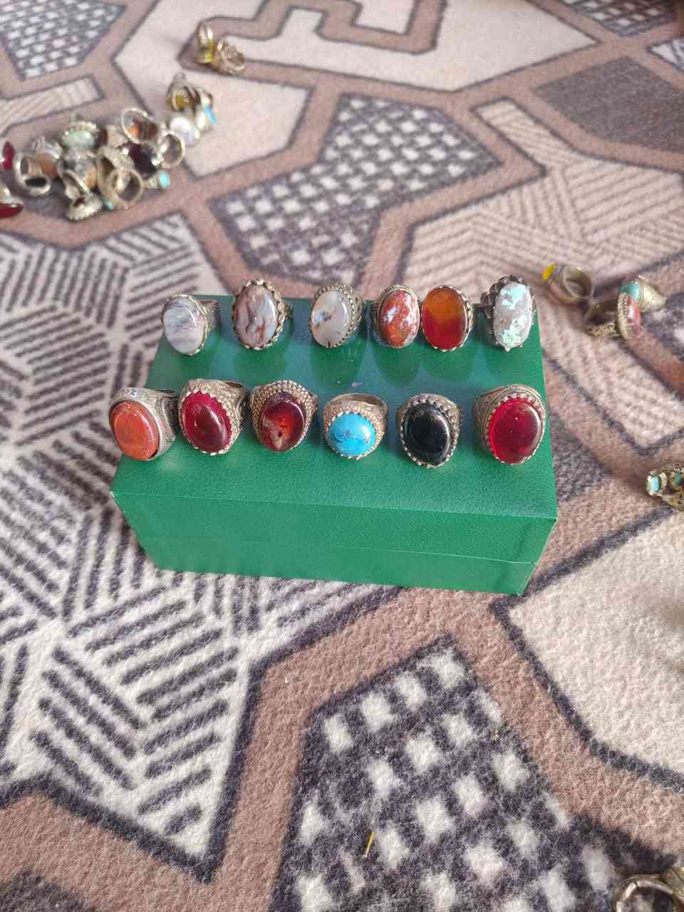 السلام عليكم
خواتم واحجار للبيع 
مفرد وجملة


**إذا كنت صاحب هذا الإعلان وتريد حذفه لأي سبب، رجاءا أرسل رسالة إلى الدعم الفني**