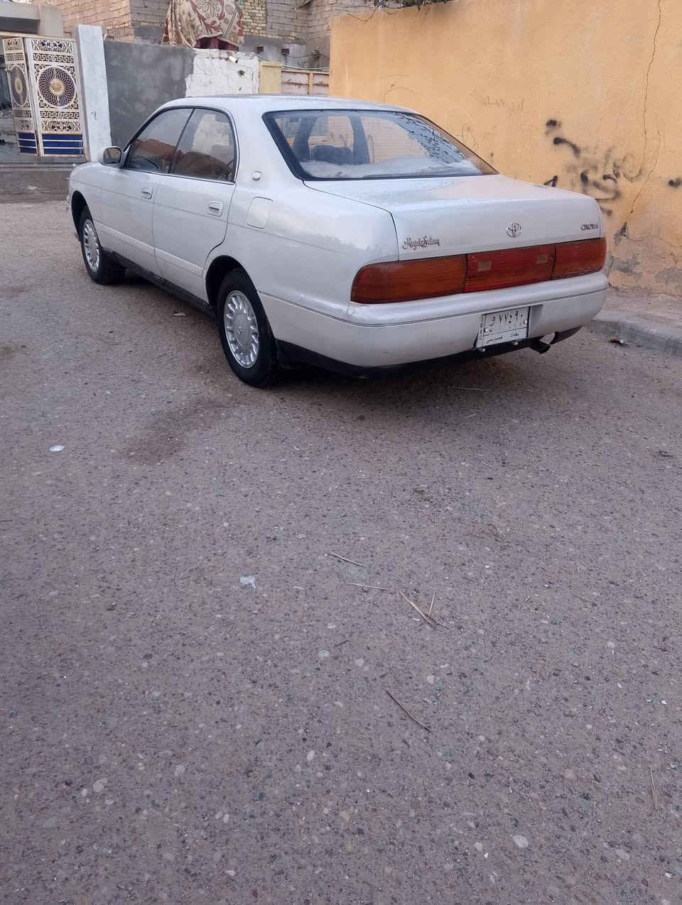 السلام عليكم بطه للبيع موديل 1992السياره مكفوله من الكص والنقل والضربه والصبغ والعيب  السيارة جديده كير مكينه بل كارتون مكفولات حداديه جديدة تخم تاير كهربايات كله شغاله تبريد ثلج السنويه جديده لل 2029 جاهزه من كلشي السعر 53 بيه مجال قليل مكاني ميسان رقمي ***********
