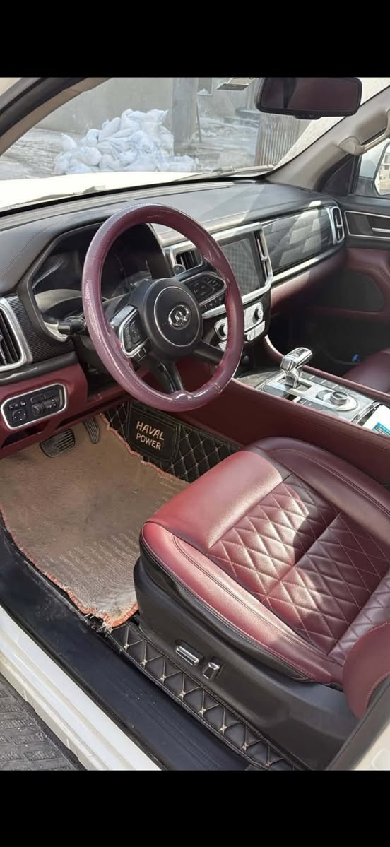 😍

*للبيع بيك اب گريت وول باور 2021 رقم نينوى 🛻*

*المواصفات:*
- *المحرك*: 4 سلندر 2.0 توربو، 196 حصان، بنزين ⚡
- *القير*: أتوماتيك 8 نمر (ZF ألماني) 🛠️
- *الفئة*: Luxury (أعلى فئة) ⭐
- *الدفع*: رباعي (4x4) مع ديفلوك 🚀
- *المواصفات الإضافية*:
    - شاشة كبيرة + نفيقيشن 📺
    - 4 كاميرات + رادارات 🚨
    - نقاط عمياء + حساسات أمامي وخلفي 👀
    - بصمة + تشغيل عن بعد 🔑
    - تبريد قطعتين (ثلج) ❄️
    - كشنات جلد نابا (مدفئة ومبردة) 🛋️
    - سيمي أوتو بارك 🚗
    - لايتات زينون عدسات 🔦
    - شاحن وايرليس ⚡
    - ... والكثير من المواصفات!

*الحالة*: السيارة بحالة ممتازة، تحويل ثاني يوم 🕒

*السعر*: (180$) وبيها مجال 💵 

*للاستفسار*: ***********📞رقم بي واتساب إذا تريد تتصل
