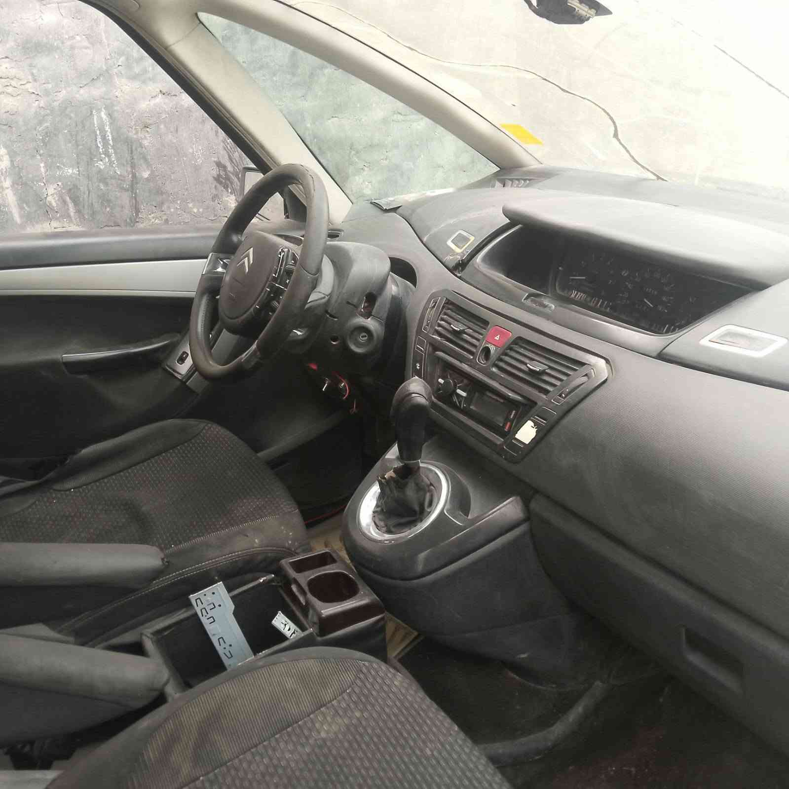 سلام عليكم سيارة ستروين استيشن  للبيع موديل ٢٠٠٦ سيارة ٧راكب رقم اربيل صاحبهة ب اربيل بيهة مكينة وكير ابو TOYOTA ابو الجف سيارة بيهة عطل بصيت عقل محترك يعني جيبلهة عقل جديد عنوان بغداد الحسينية مال الراشدية سعر ٣٠بيهمجال  الستفسار انتصال***********
