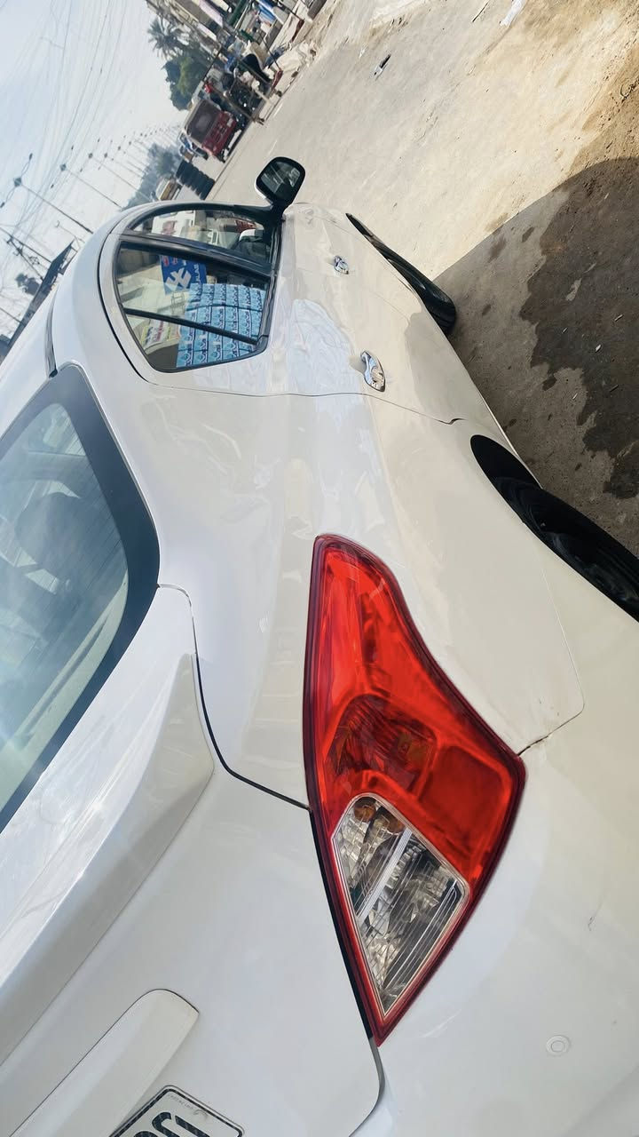 سلام عليكم نيسان سني  موديل 19 رقم بغداد 1005.  رقم ***********
