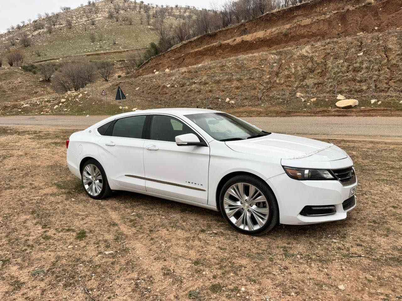 شۆفلێت ئیمپالا📦✨
مۆدێل:2019
مواسەفات:LT
بەسمەو شاو قاسەیە فوولە سایەرەکە تابلێ جوانە بێ مەسەرەفە چوار تایەی تازە رەقەم سەنەوی هەمووی تازەیە سەیارەکە بێ مەسرەفە  کووشن کارەبای و نیو جلد  چوار تایە و ویلی پریمەری بیلادی خراوەتە سەر  رەسم سۆنەرم داناوە  
نرخ:163 مەعامەلە 
ژ.م:*********** كركوك, العراق
