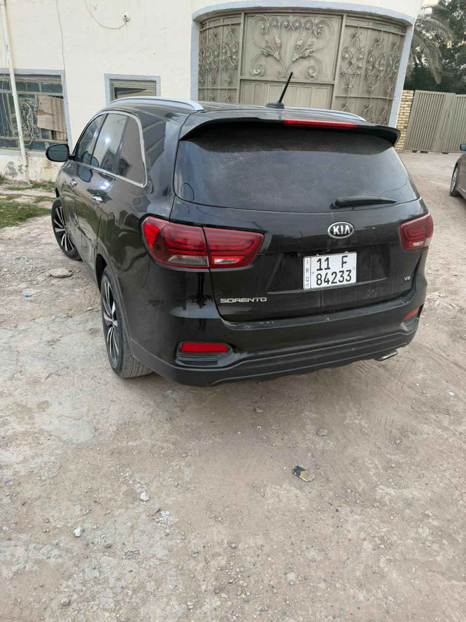 السلام عليكم
سورنتو 2020 

رقم بغداد انكليزي سنويه وهزه ورقم كله جديد 

بأسمي شخصيأ 

مكينه ٦ سلندر فور ويل 

٧ راكب تحكم استيرن 

ماشيه ٨٠ حقيقي 

سياره جاهزه كير مكينه حداديه تخم تاير تبريد كله بشرط 

حادث مرفق بلصور 

جاملغ وبنيد وجاملغ وباب 

بدون اي دواخل كفاله عامه من جكه بلدواخل 

السعر ١٦٨ بيع مستعجل 

اي استفسار *********** بيع فقط

@إشارة @الجميع
