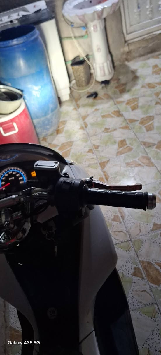 سلام عليكم  كفاله عامه مستعجل على بيعتهاا سعر1200
***********
