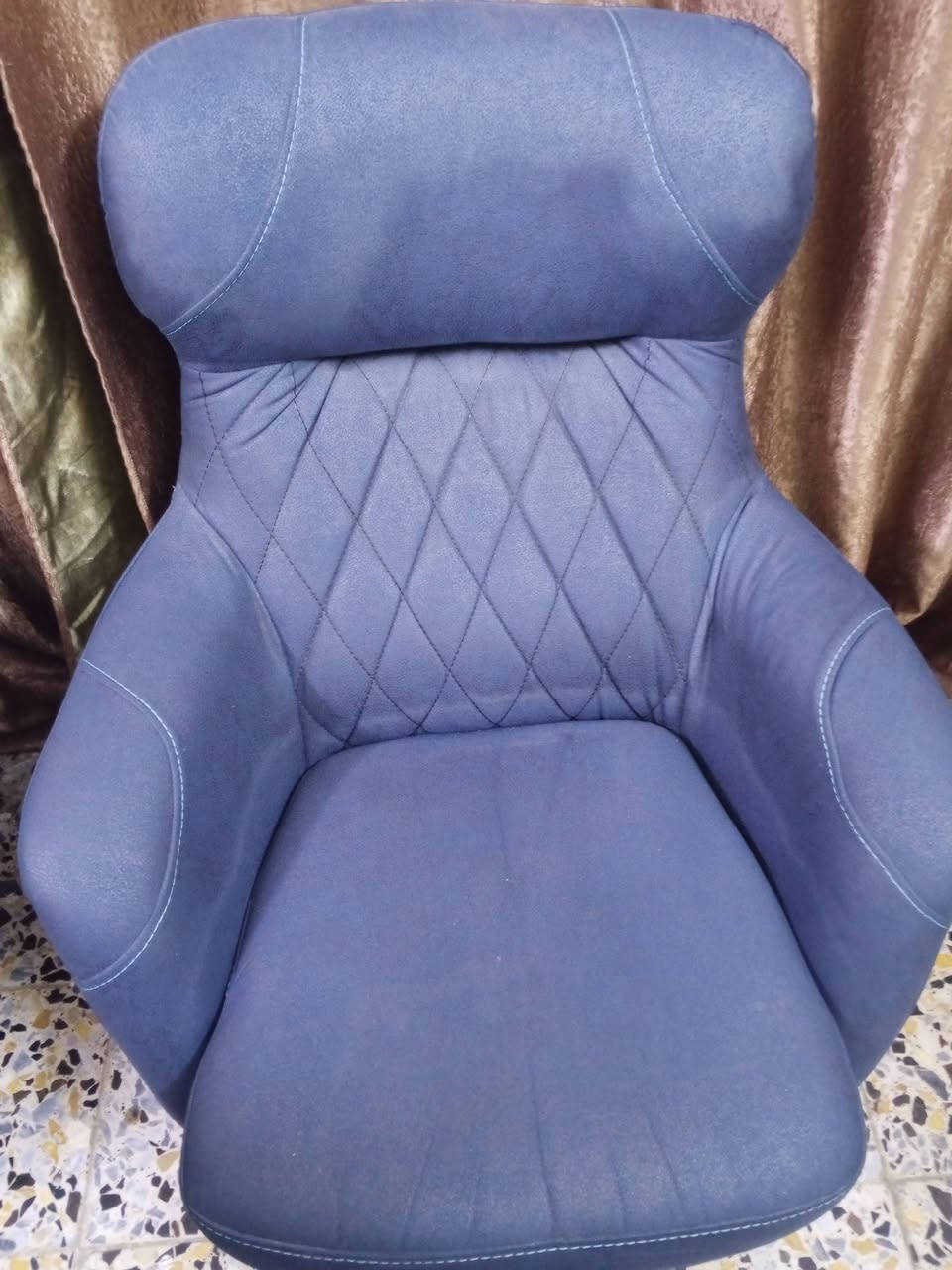 السلام عليكم يتوفر تخم مستعمل نظيف التخم كلابي السعر 200 الف العنوان بغداد الاسكان ويه التوصيل 250 يوصلك للباب *********** بي واتساب
