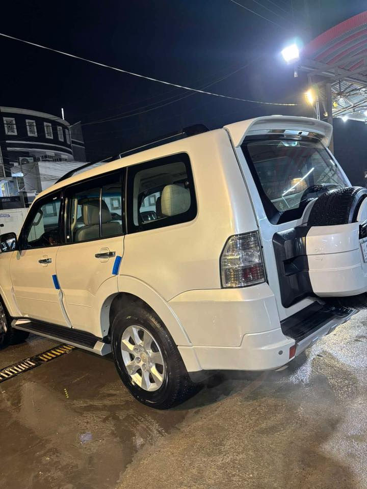 باجيرو ٢٠١٤ حبتور فول 
بيها جاملغ فقط رقم اربيل باسمي 
السعر 160 وبيها مجال 
رقم  الهاتف 
***********
