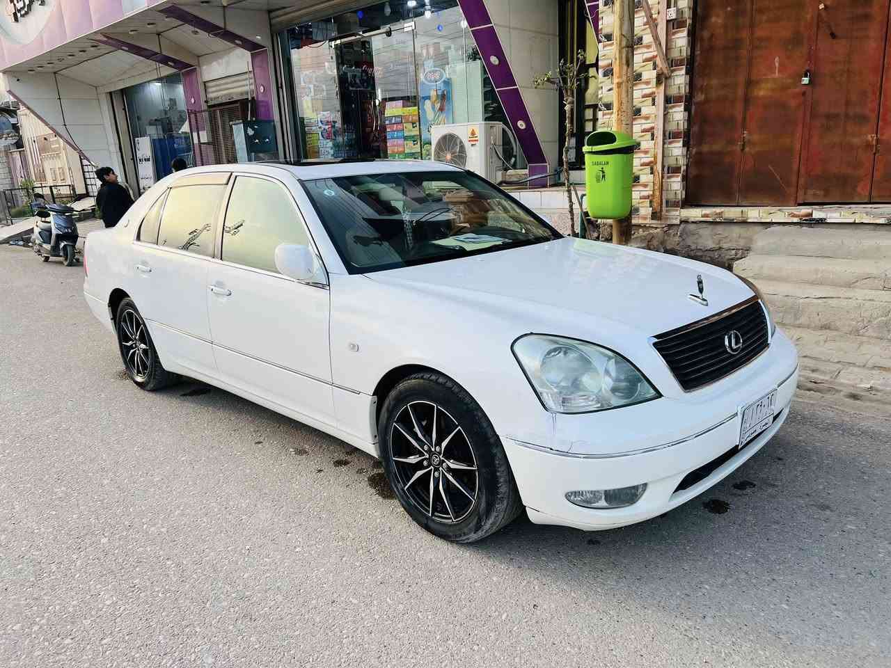 مراوس بجارجر او اوباما

لكزس Ls 430
فول مواصفات جنطه وبيبان شفط برده خلفيه تنته 
كير مكينه وحداده وتبريد تدفئه كهربائيات كله مكفول 
بيه طخه بسيطه بالهلال الخلفي جهة العبري 
رقمها بصره وراعيها كرايبي 
عنواني البصره القرنه هور السعد 
سعرها ١١٥ ومجالها قليل كلش 

***********
