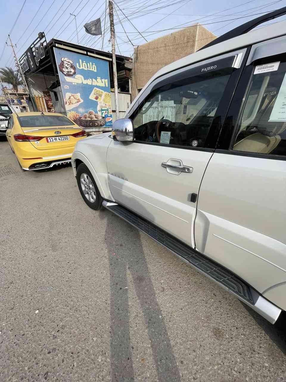 السلام عليكم للبيع باجيرو2010نضيفه السياره مناقصه شي تخم تاير صدر امامي خلفي جديد منضومه بانزينه كله ادامه كامله مابيه ضربه طخات بصيطه ومصبوغه مذكوره بسونار بلمنشور مكانه السياره بغداد حسينيه الراشديه السعر١٣٥ بيه مجال لشراي بسمي سياره تحويل مباشر ***********
