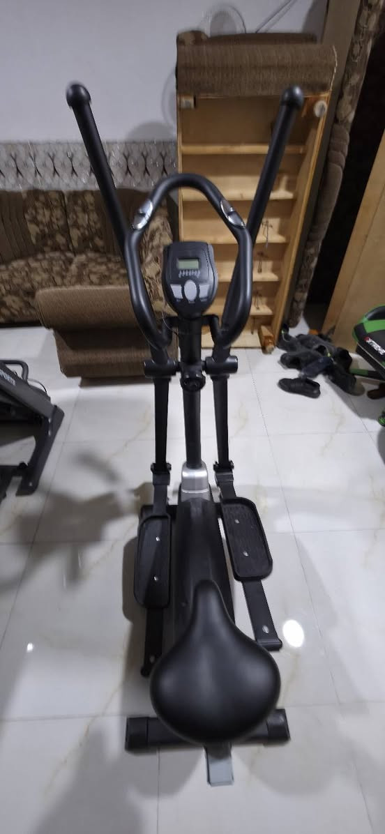 السلام عليكم عندي هاي الاجهزه للبيع اخو الجديد مستعمل شهرين 
جهاز الجري جبلي ٢٠٠ كيلو فول مواصفات مع هزاز اخذته ٧٢٠ دولار رايده ب ٧٥٠ الف 
جهاز الباسكل رايده ١٥٠
الاثقال كامله ما اكو اي نقص ٨٠ 
ابيعهم شلع كلهم خسران بيهم للي يشتري يتفضل خاص
 مكاني موصل


**إذا كنت صاحب هذا الإعلان وتريد حذفه لأي سبب، رجاءا أرسل رسالة إلى الدعم الفني**