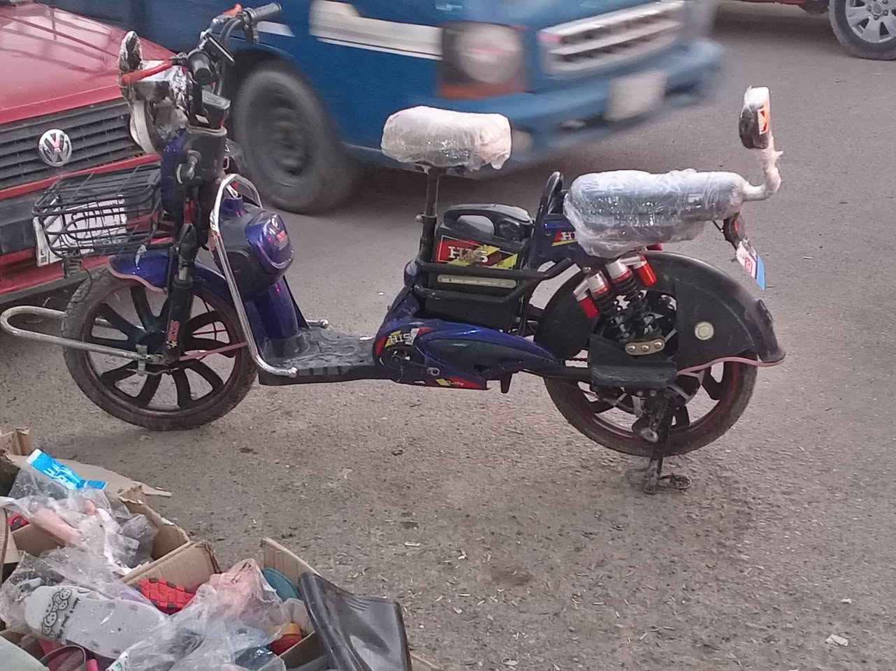 السلام عليكم 

عندي بايسكل شحن 2025
بايسكل اجاي اس
الموديل 2025
بطاريات شرط مافتوحات
 مستخدم شي قليل
ال نشرات كله شغال
بايسكل نضيف وشرط انطيكيه
شوفو جدام العين
مكاني الحويجه
***********
وهلن بيكم
والأسعار انتصل او تعال خاص
