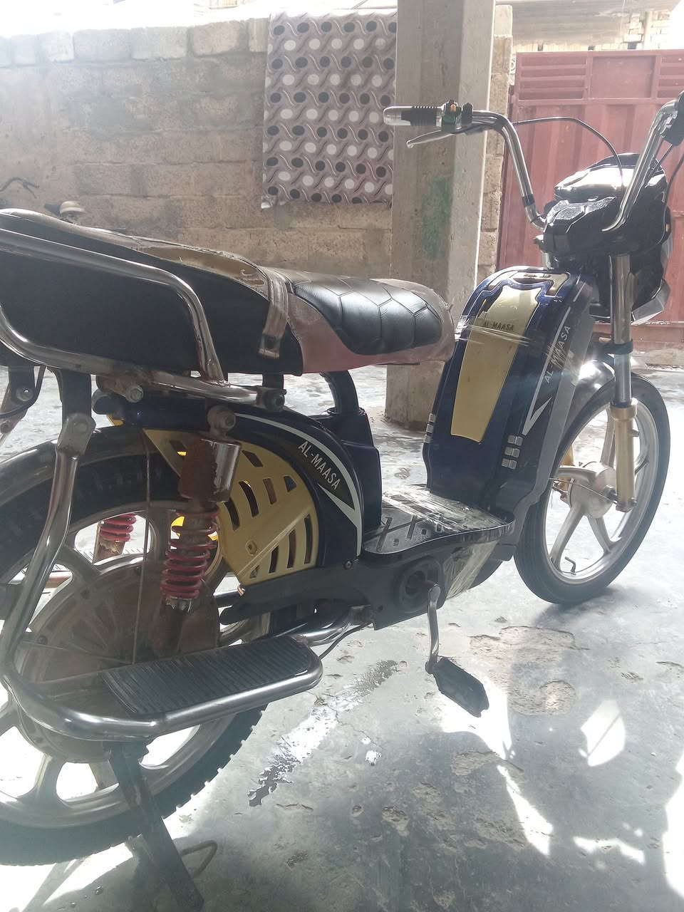 السلام عليكم للبيع شحن زنكو بطاريات جدد فول 10 عل فحص سعر 300 وبي مجال للطيبن


**إذا كنت صاحب هذا الإعلان وتريد حذفه لأي سبب، رجاءا أرسل رسالة إلى الدعم الفني**