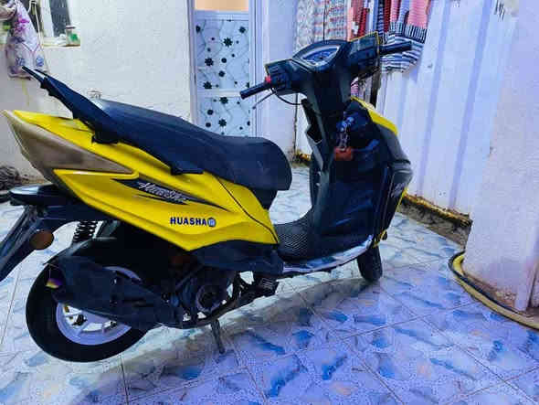 السلام عليكم 
سكنس جامبو موديل 2020 
محرك ماكس عدله بوشه 55 سرعه ومعدل 🧨 
عليه تزويد اقرا 💸💸
بوشه وبستم 55 😁
صالنصه FM طلق + بك فاير دكمه عمل تشغيل واطفاء + صوت رعب وبيه كاتم 🇱🇷🇱🇷
ويل رياضي لون ابيض وتايرات جدد وكصب جدد 🇬🇭🇬🇭 
كابريته اصليه شرط ام الضمان 
لا تئخير ولا صرف  
باتري وشخاطه وبلك وصوندات البانزين والهوة كله جدد
الكهربائيات كله شغاله ومابيه اي عطل يعني سلف هندر وبعد اكو هواي اشياء ماذاكرهن مكاني حله 
السعر 375 
***********
