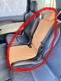 عندي كشن بيجي واريد. ابدله كشن اسود جلد الي عنده 07706080228