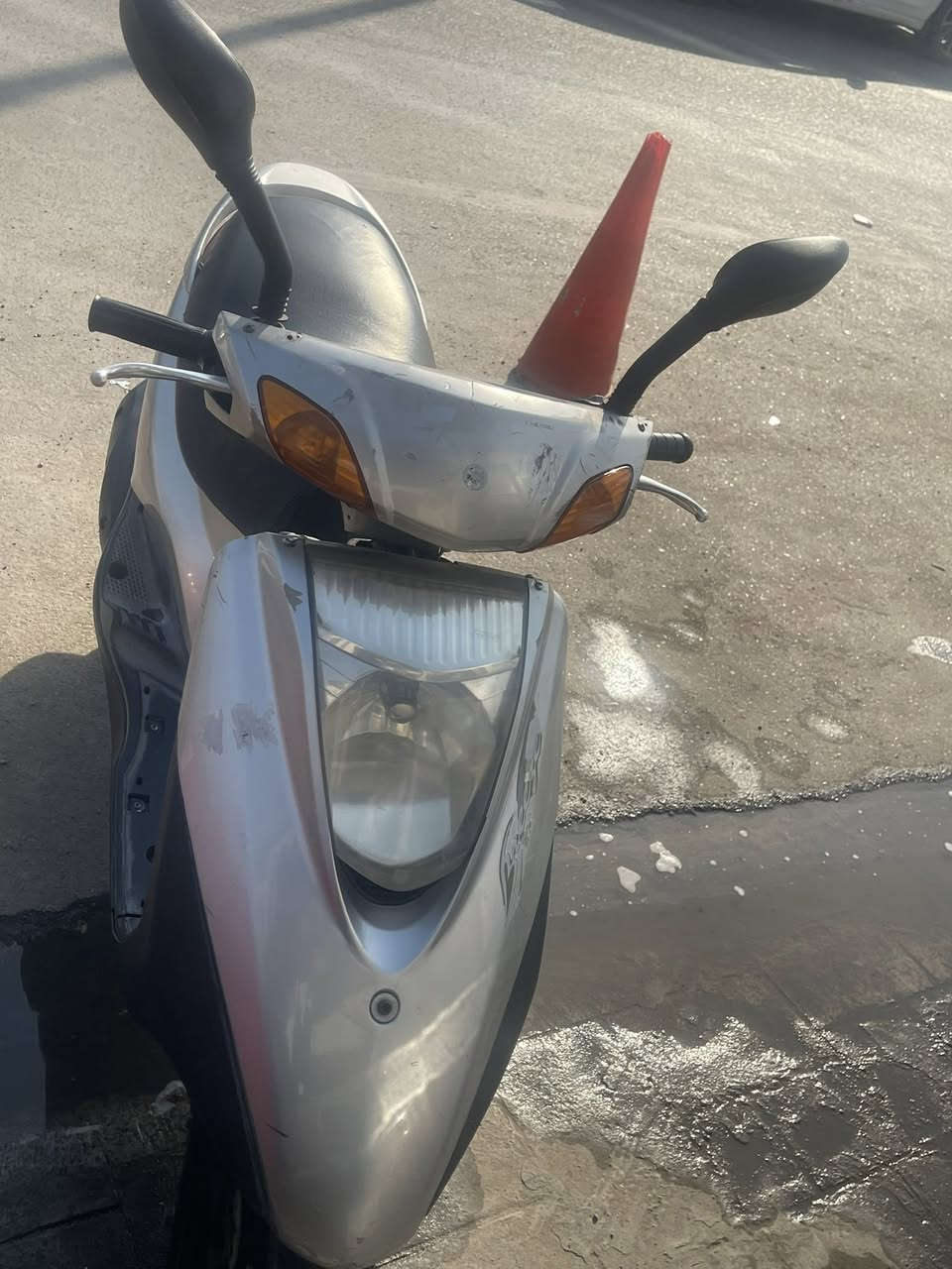 دراجة بريز لايت للبيع
 • لايت ناص)
 • نكره السلف ونكره الهندر
 • جميع الكهربائيات شغالة 100%

السعر: 550
الموقع: الدورة

للتواصل: ***********
