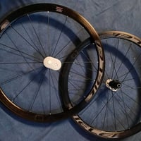 بطيخات كاربون • مزاد • ماركة