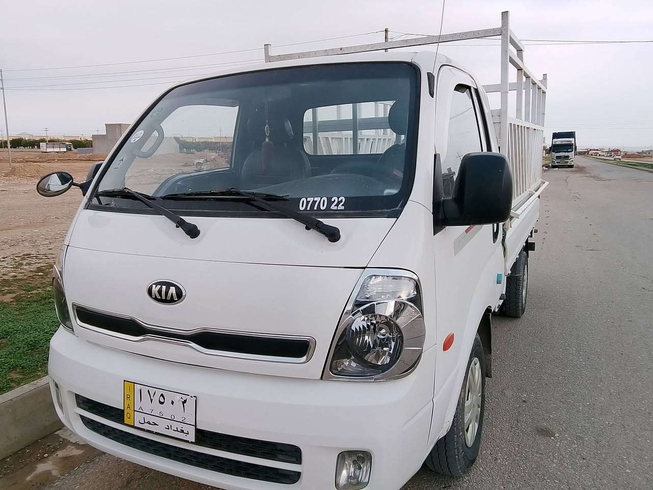 دوتـــــــەنی براوەی دوبەی
مـــــــــــودیل 2007
توماتیک
مکینە3000
پەمپونوزڵ یەك دینار مسرفی نیە
تبریدساردوکەرم لەسەرسویج
شەش تای لوک کراوە بە14
ناوبودی جمجەی لوک 
بی دەعامولیدراو 
نرخیشی 65
کورینەویش دەکەم لەسەردڵکردن

نونیشان کلار سمود
***********
