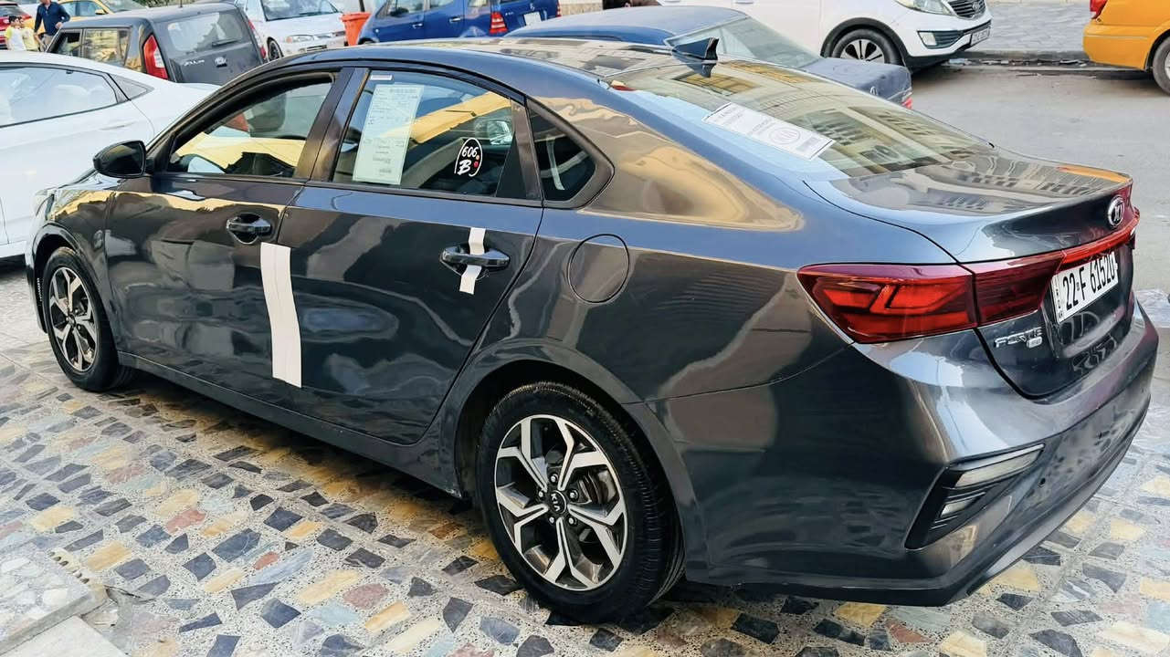 السلام عليكم عندي فورتي ٢٠١٩ رقم اربيل الدولي جديد
سنويه وأرقام وهزه كله جديد بسمي تحويل ثاني يوم سياره حلوه 
وجاهزه حادثها فقط الباب بامريكا وبل عراق بيها ٤ قطع بدون دواخل محرك ٢٠٠٠ دوش مكفول 
مواصفاتها 
شاشه 
كامره 
تحكمات 
حساس خلفي 
اي بي اس 
مانع انزلاق 
تحديد مسار 
كروز سرعه 
حاكيه بلوتوث 
محرك ٢٠٠٠ دوش 
سياره حلوه جاهزه 
مكان السياره بغداد 
عارضها ب ١٠٧ وبيها مجال للشراي 
وهذا رقمي 
***********
