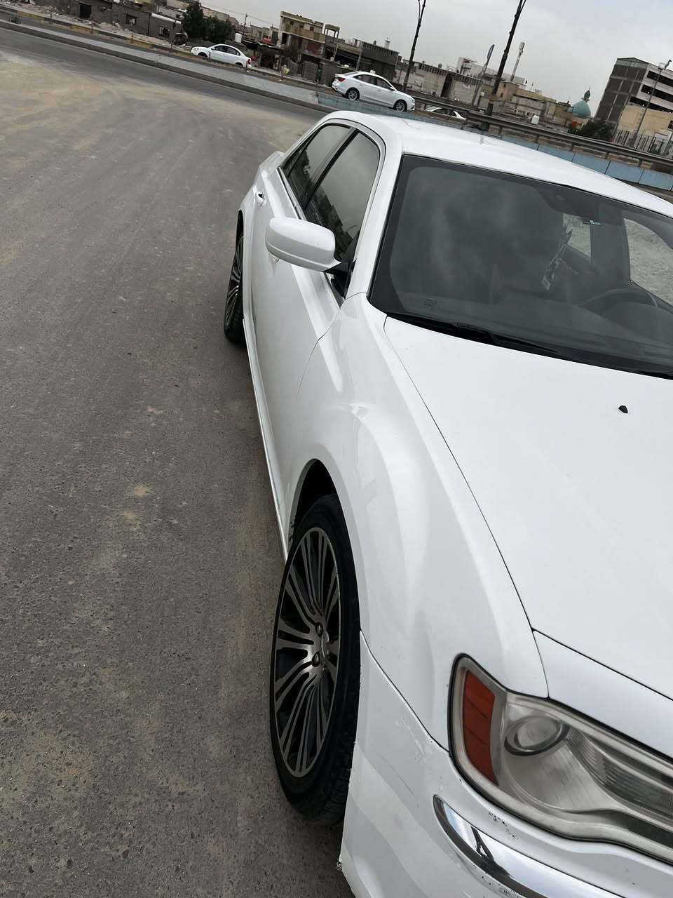 سلام عليكم اوبامه مديل 2014  فول مواصفات ماعده  لفتحه  سياره (ادوات )سياره بيها كصه  متومه رقم اربيل طبق الاصل تروح دك حاسبه . سياره جديده بمعنه لكلمه.  احلا من صور محرك وكير بالكارتون   تخم تاير تبريد ثلج حداديه جديده.   سياره موجوده ب البصره. ***********
