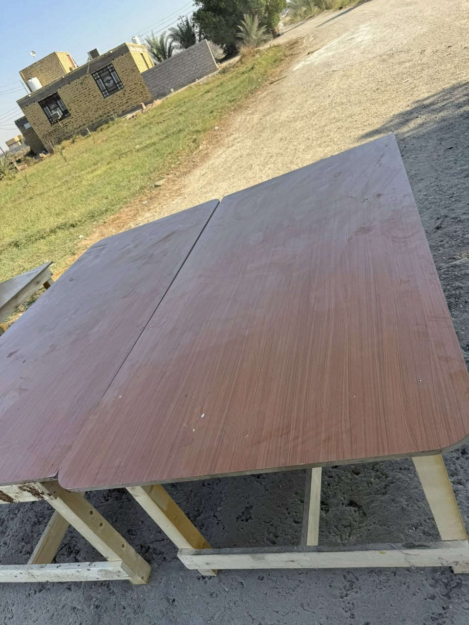 ميوزه خشب للبيع جدد العدد6عنوان ناصريه مركز ***********
