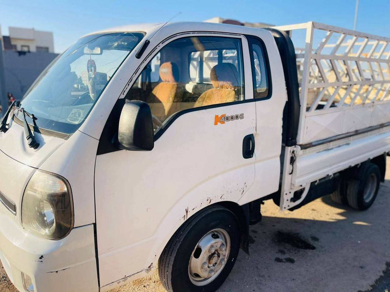 سلام عليكم 
كيه للبيع 2013 فحل سياره جاهزه كير محرك اكسن شاصي صبق شرط سياره وضع شركه رقم صلاح الدين بسمي تحويل مباشر سنويه لسبعه وعشرين السعر  
اتصال على رقم ***********
