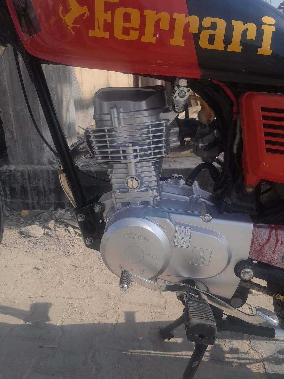 السلام عليكم مكينه مال نامه للبيع شرط ترايك وين مي عجبك مشدوده بل دراجه تجي تفحص او فتحلك المكان سماوه او هاذه رقمه ***********
