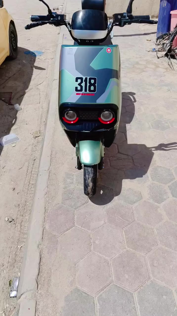 سلامة عليكم دراجة شحن البيع مديل ٢٦ كل انضمتها شغالة دراجة جديدة كلش مامتعوبة سرعتها ٧٠ شحنها حلو كلش العنوان ناصرية مركز الستفسار  ***********
