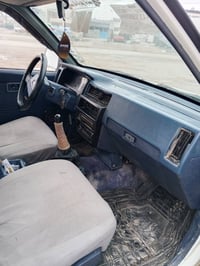 نيسان بيكاب • ١٩٩٠ • اربيل