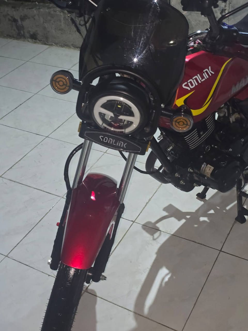 السلام عليكم دراجة سولنك للبيع الدراجة زيرو ماشيه اقل ال الف الدراجة بيها تشغيل عن بعد و دراجة مكفوله كفالة
 عامه  الدراجه كلشي بيها كامل من كهربائيات ومحرك و ارواق سكنر يعني متترقم بيها اوراق بس متترقم الدراجة معروضة ب 900 وبيها مجال جدأً بسيط ومكاني بغداد زعفرانيه ما متواجد خاف فقط واتساب او على خط وهذا رقمي ***********
