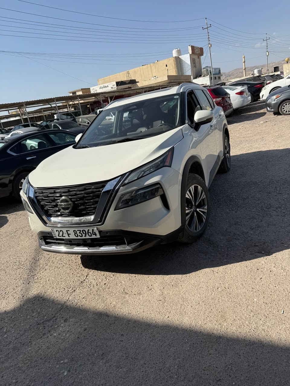 نيسان روج
موديل 2021
فول مواصفات 
بانواما 
فور ويل 
خمسه كامرات 
ماشي 42000 ميل 
الحادث جاملغ بونت بدون دواخل 
يرباك ستيرن
***********
