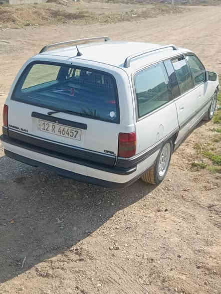 السلام عليكم اوبل اوميكه مديل 93اني راعيها الشرعي محرك كصه كير عادي حجم ٢٤ بدون صبغ بدون خياس تايرات جدد 4دسكات جدد طخم وره وكداام جديد هزه ماصاقطه سنويه لل 30 زوج بولبرين وره جدد كصه عليدي ادامه كامله  السياره تعبان عليها حيل ومال جناي شواصيها شرط وشرط التحويل السعر 45 اليكول غالي اكو ارخص وانضف ***********
