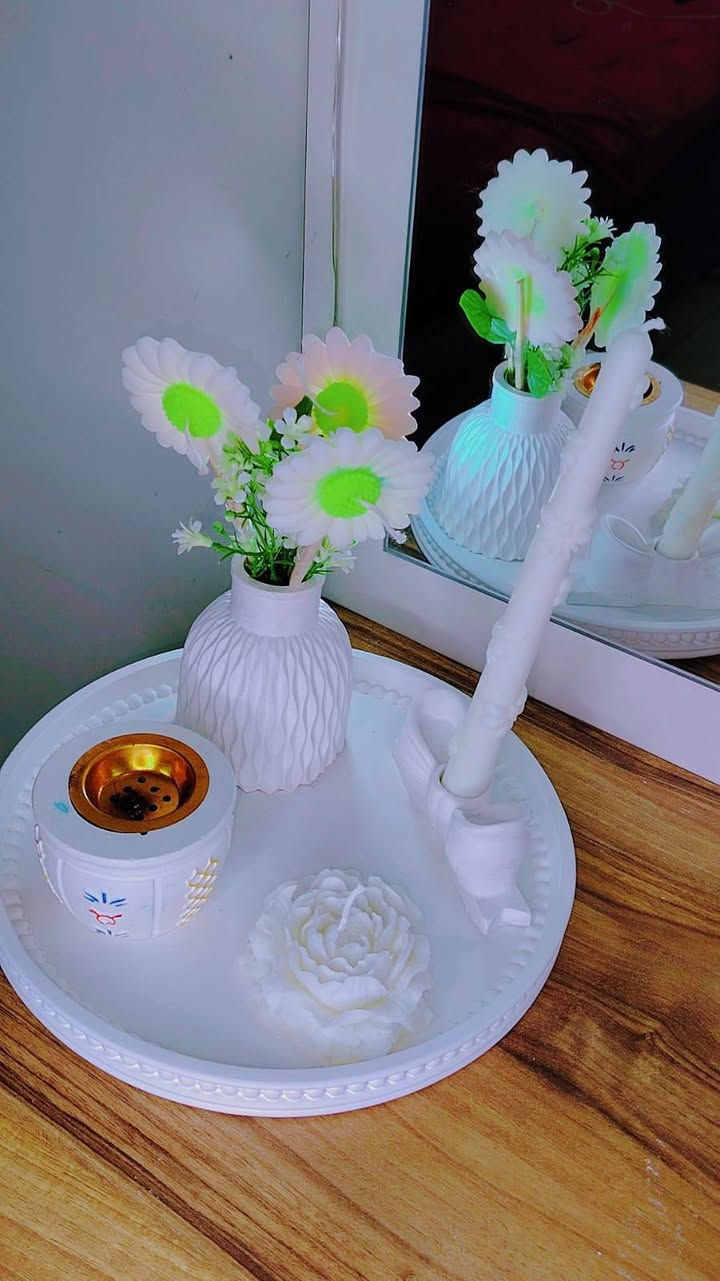 مرحبا شموع معطره 
العنوان بسمايه 
سعر الايتم 10الاف 
وات ساب ***********
