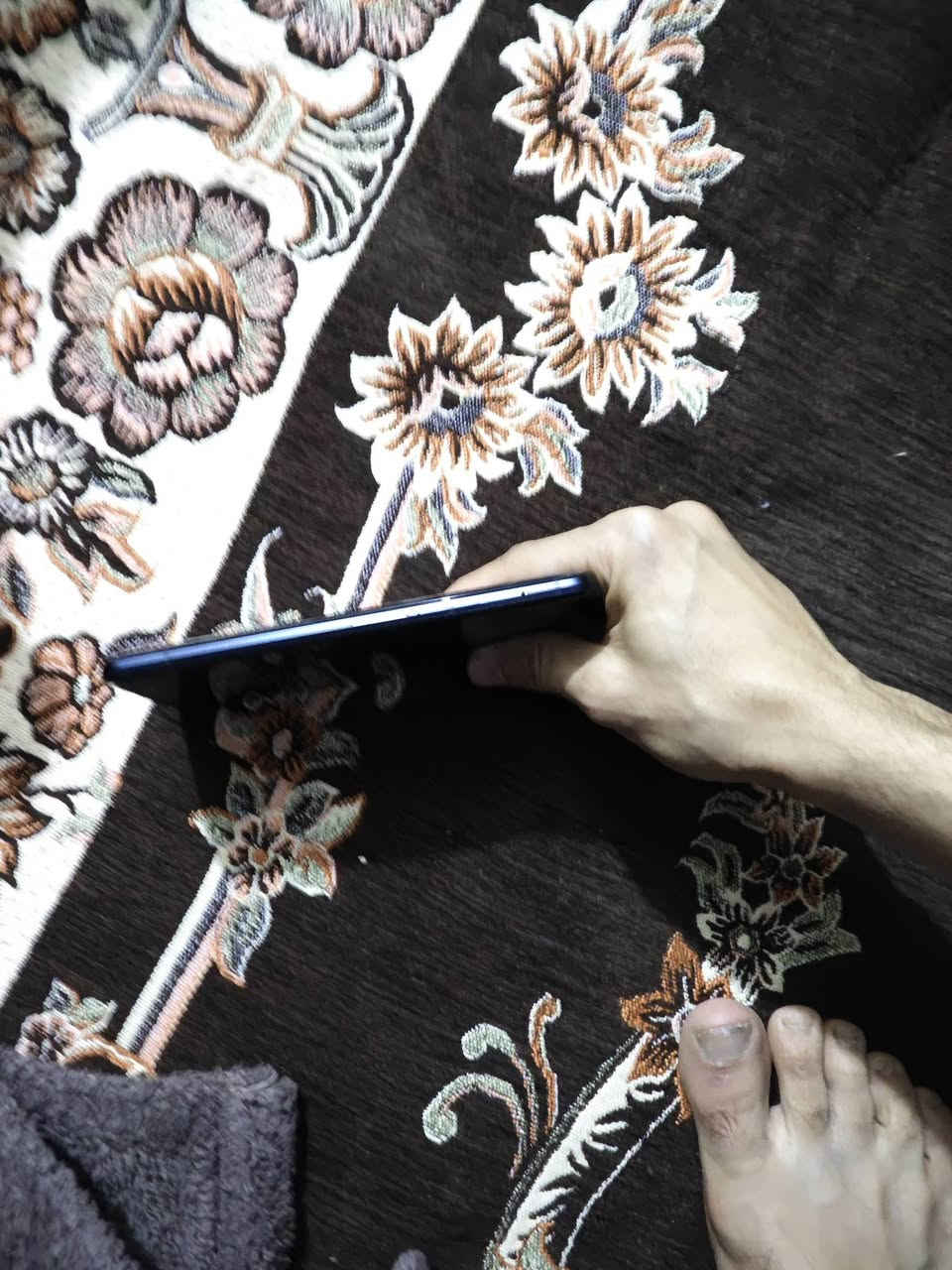 سلام عليكم بلاك شارك ذاكرة 256للبيع مستعجل على ىبيع سعر  250وبي مجال بصيط 
اني بل انبار ماعندي توصيل 
***********
