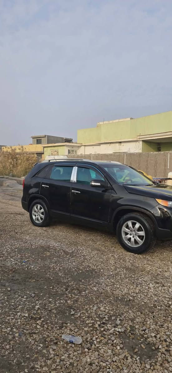 سورنتو مديل ١٢سبعه راكب مكينه وكير مكفولات السعر شده وبيه مجال بصيط مكاني حله ورديه***********
