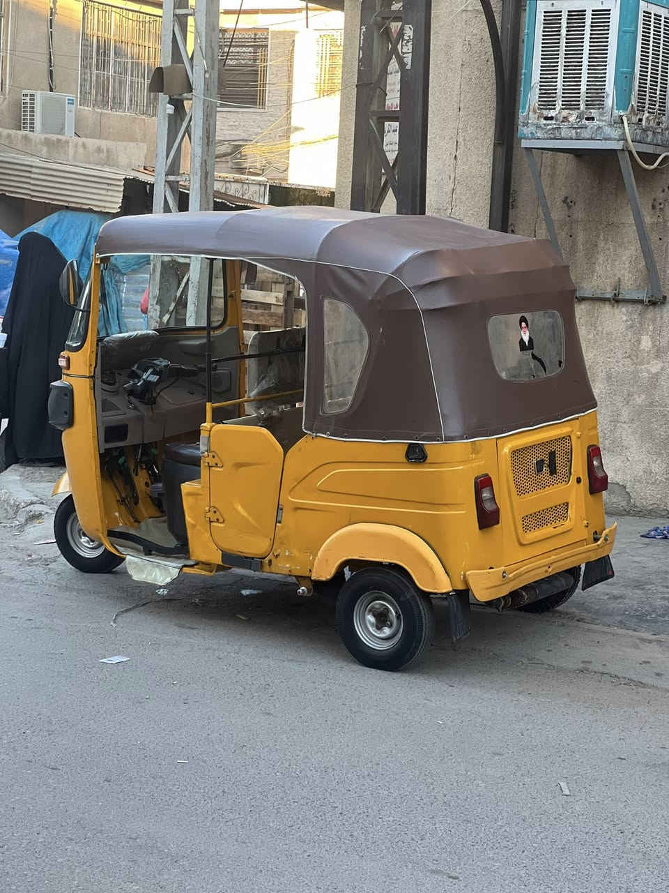 سلام عليكم تكتك البيع موديل 22/شهر ال10 نضيفه خير من الله السعر 9 قفل العنوان شعب حي سومر ***********
