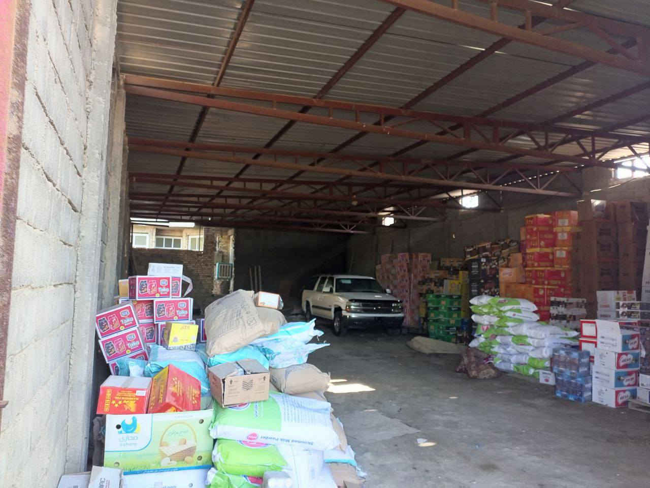 السلام عليكم
بيت طابقين للبيع ومخزن مع محلات طابقين 
المساحة 750 متر 
المكان طويريج_منطقه الطبر 
على شارع عام شارع الزوار مباشرة _ مناسب جداً للمشاريع التجارية  
السعر قابل للتفاوض 
للتواصل ***********
