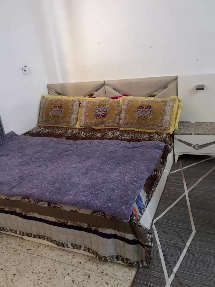 غرفة نوم للبيع
الرقم *********** واتساب
