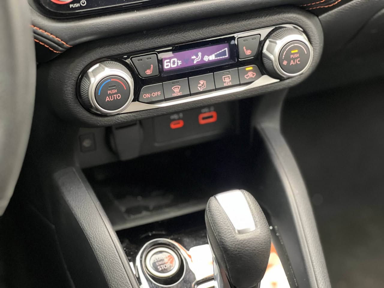 Nissan Versa 2024
نيسان فيرسا ٢٠٢٤
مواصفات SR فووول  

مكينة ٤سلندر حجم ١.٦لتر تنفس طبيعي
ماشية 31,000 ميل فقط و بحالة ممتازة 

مواصفاتها: 
(رادار امامي و جانبي و خلفي-شاشة و كامرة خلفية-ويل كروم حجم ١٨ انج-بصمة تشغيل-شحن وايرليس-كشنات تدفئة)  

السيارة رقم کاتي تترقم شمالي  
مكفولة من كير و محرك و كهربائيات

و ب سعر(99$) ورقة و بيها مجال بسيط

مكان السيارة

دهوك -معرض ارشف R-Shev
رقم51 من معارض التيرمينال 

***********
*********** دهوك, العراق
