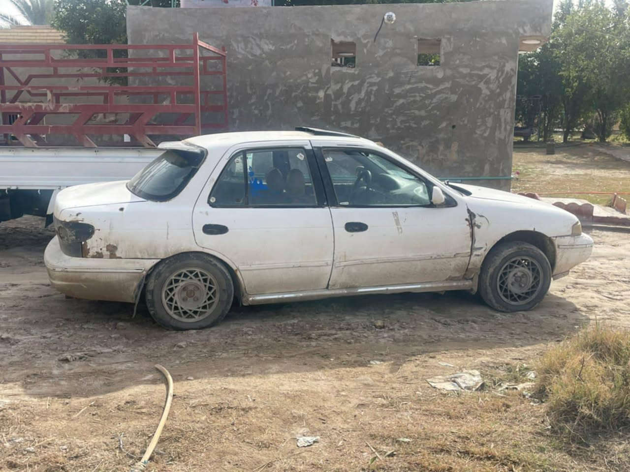 السلام عليكم كيه سيفه موديل ٩٤ سنويه ساقطه كير عادي كير مكفول مكينه تنقص الكشر كدامك رقم قادسيه حداديه نص عمر مداوريمته ميعجبك  السعر 15 وبيه مجال امكان السياره بابل الحمزه الغربي ***********
