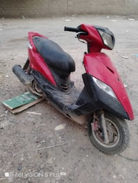 دراجه ماكس ثعلب للبيع مكينه كايمه سعرها 250 بيها مجال قليل مكاني بغداد...